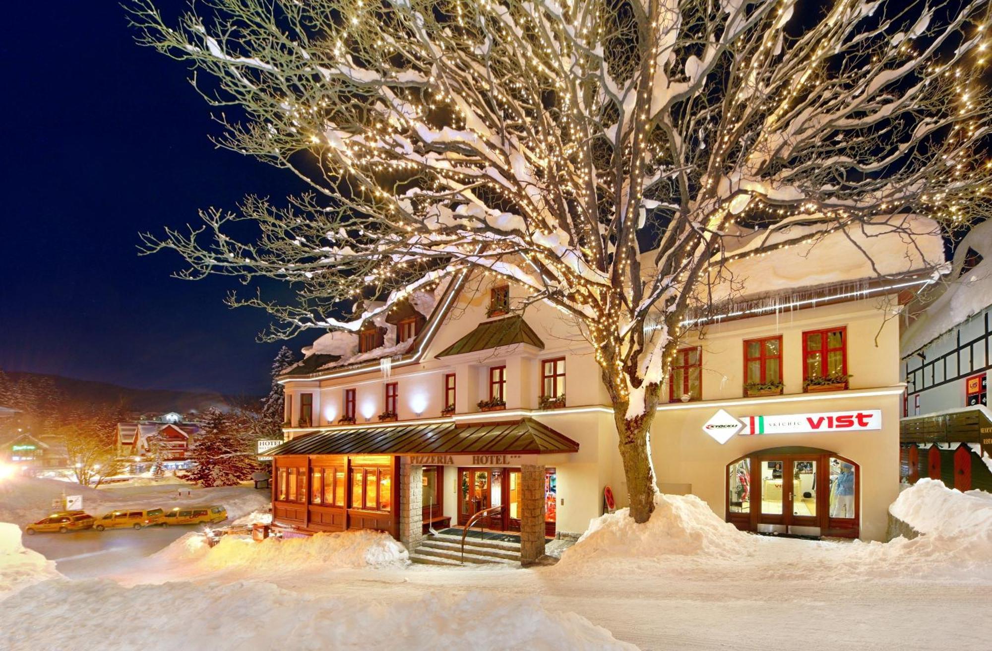 Hotel Pizzeria Belmonte Spindleruv Mlyn Exterior photo